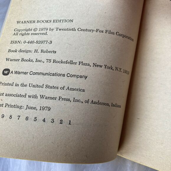 Alien Alan Dean Foster 1979 Communion A True Story 1987 Paperback Books Bundle - Picture 4 of 5